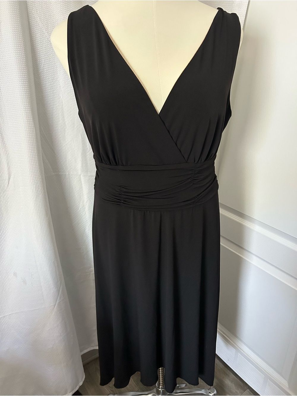 AGB Black V-Neck Sleeveless Midi Dress